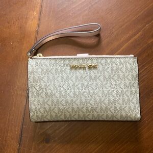 MK wristlet